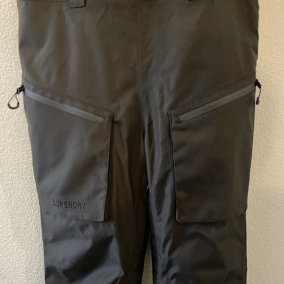 SUPERDRY Freeride Snow pants with Bib - Picture 4 of 9